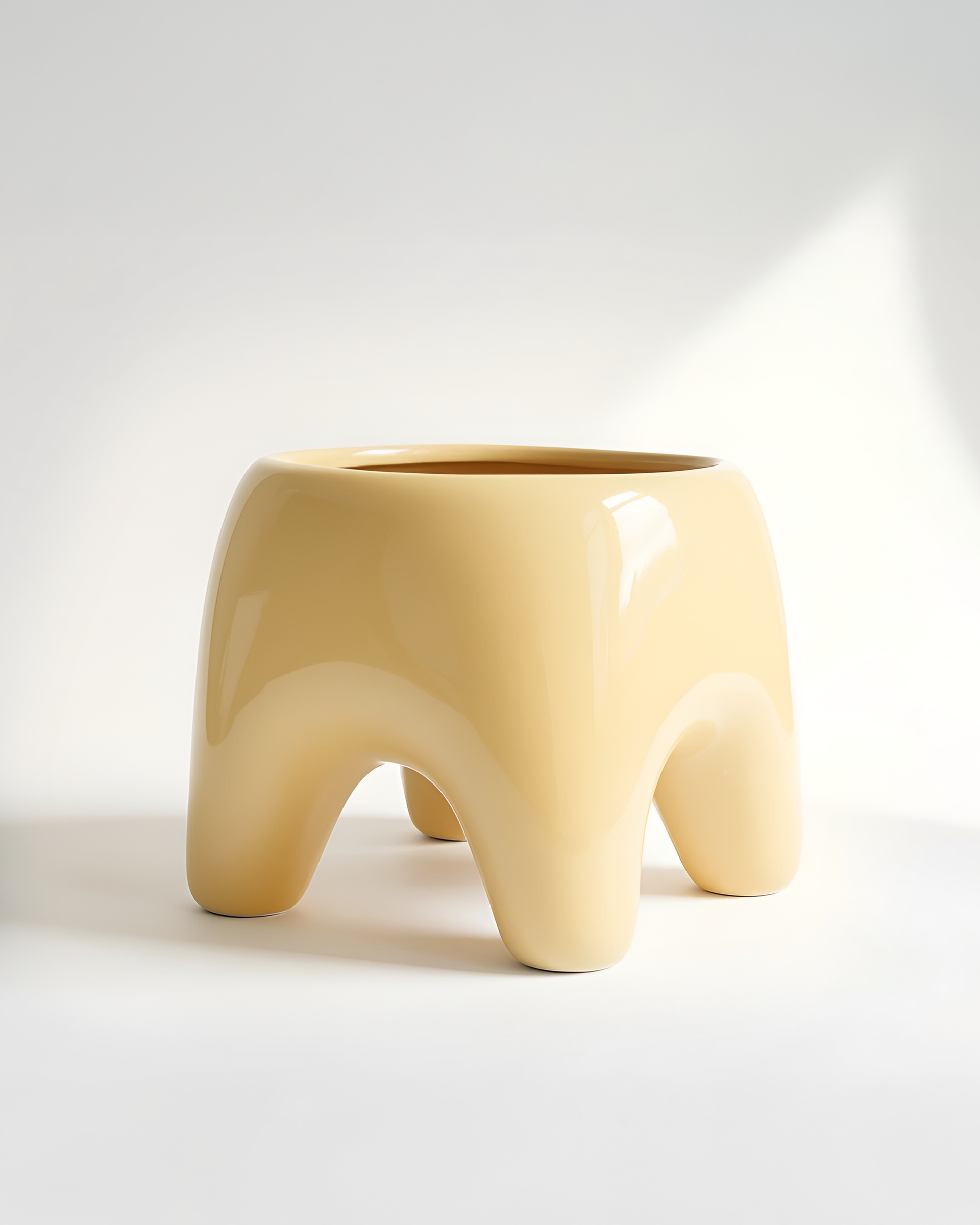 BUDDY Planter in Butter