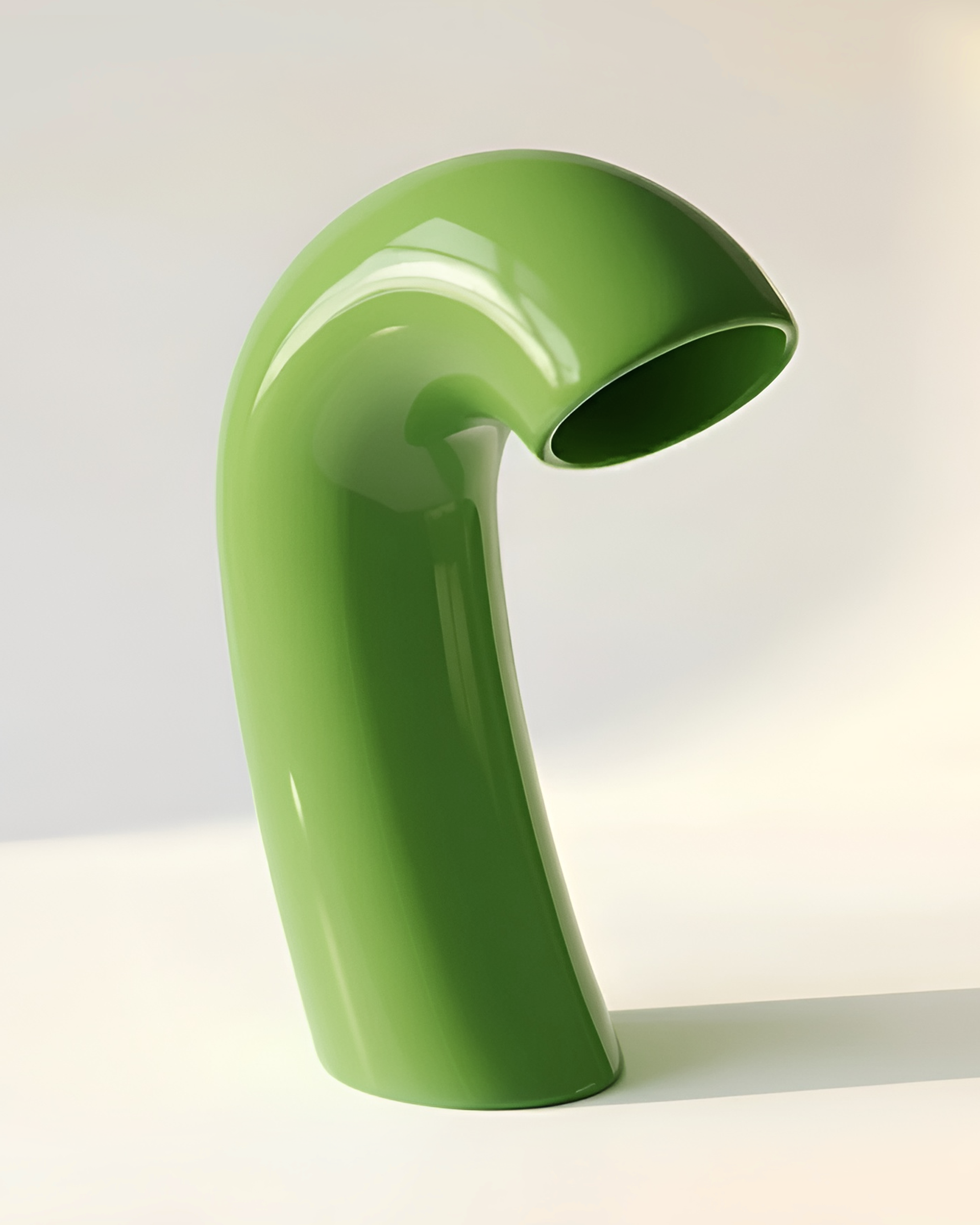 Vita Vase in Viridescent