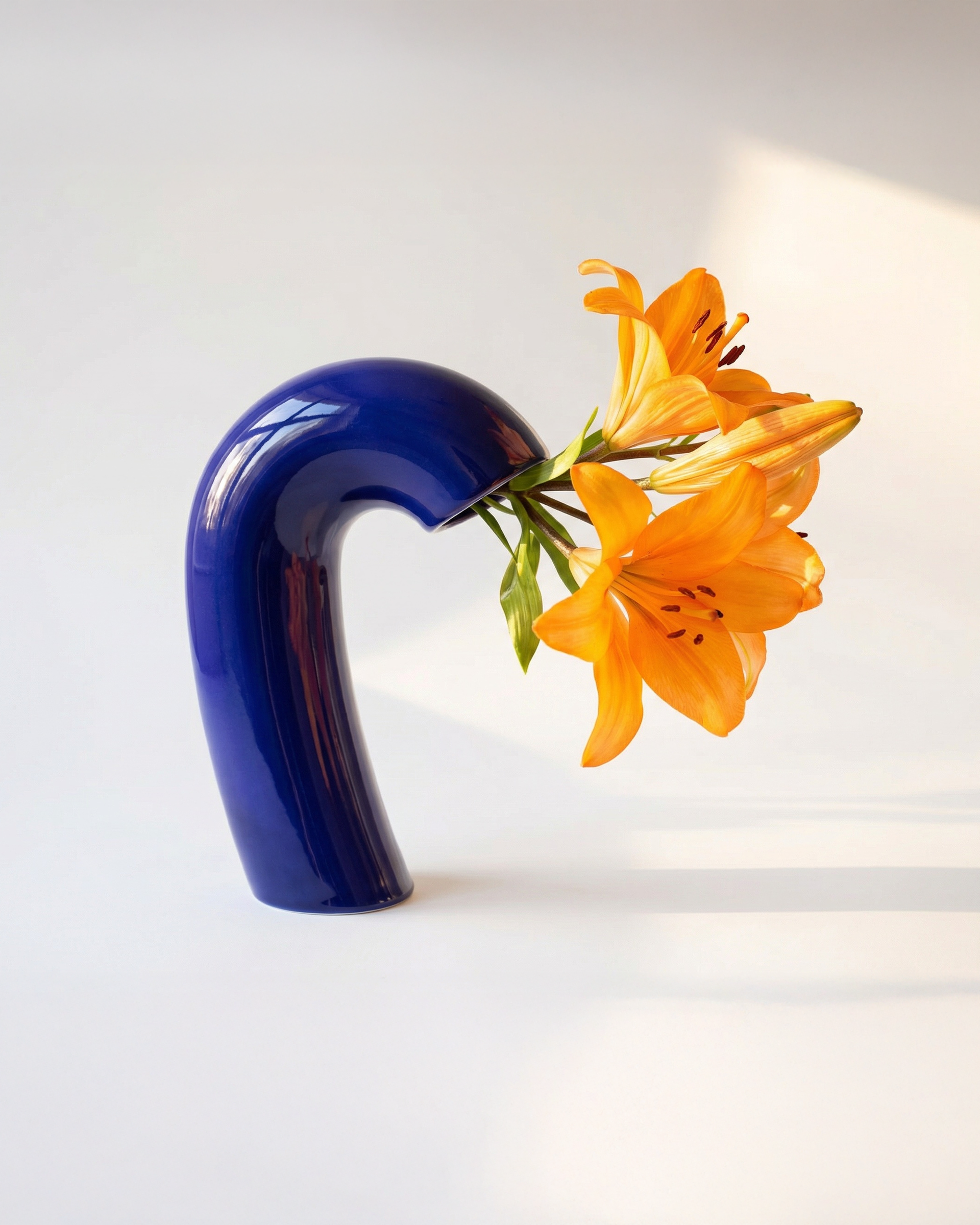 Vita Vase in Cobalt Blue